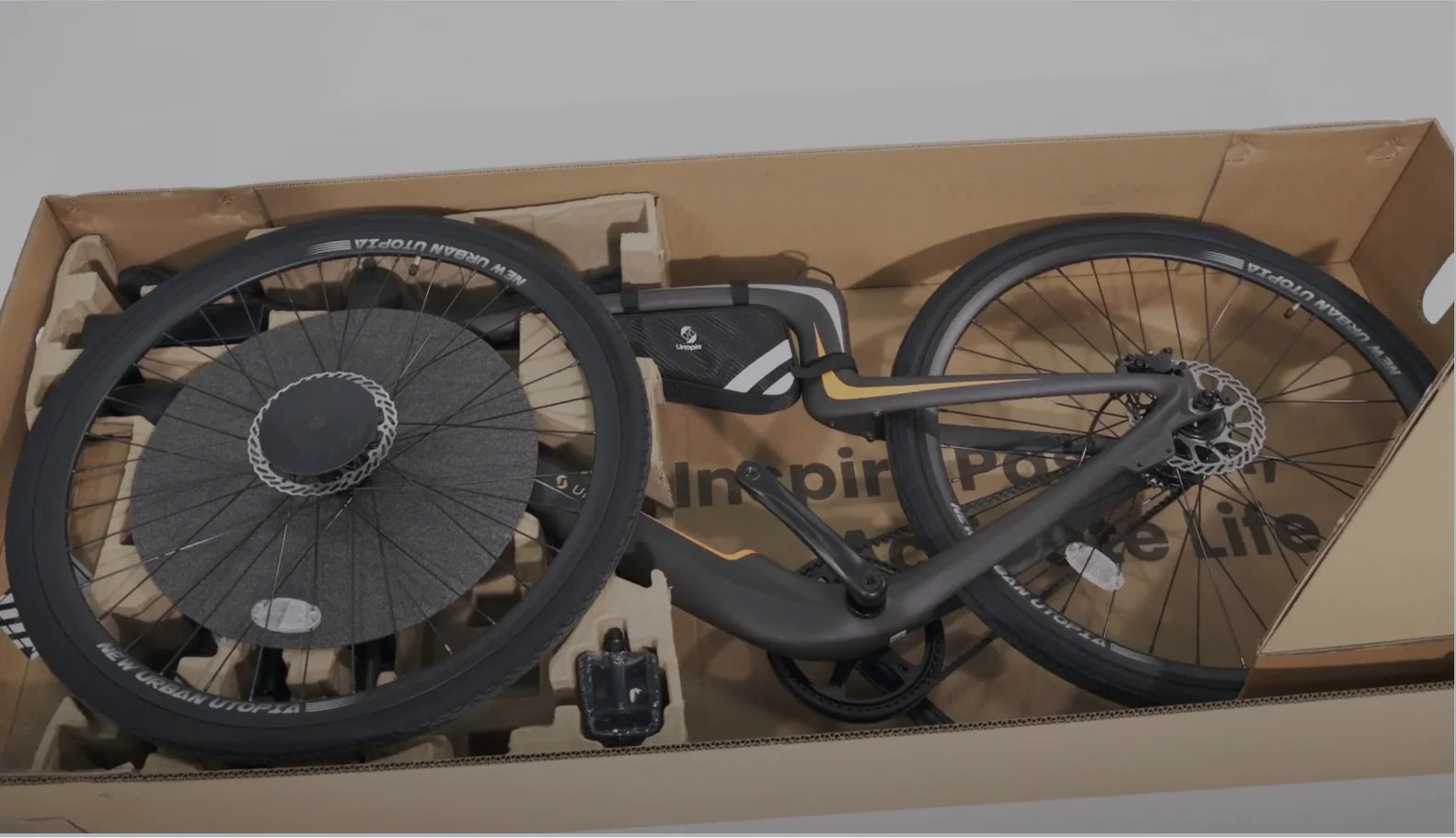 inteligentny lekki miejski rower elektryczny URTOPIA Carbon 1